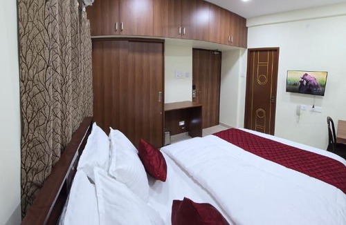 Chennai Hotel | Hotel NJ RESIDENCY NEAR DLF IT PARK, RMZ SOFTWARE PARK, L&T ECC, CHENNAI TRADE CENTRE & MIOT