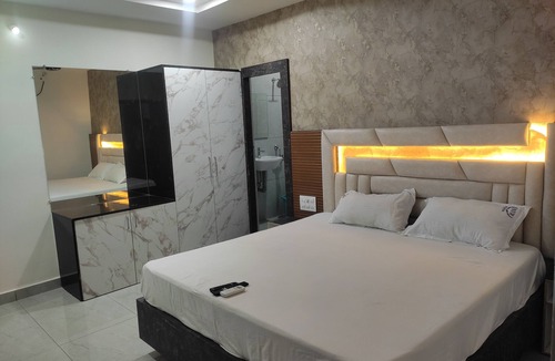 Guntur Hotel | Hotel NVR Grand