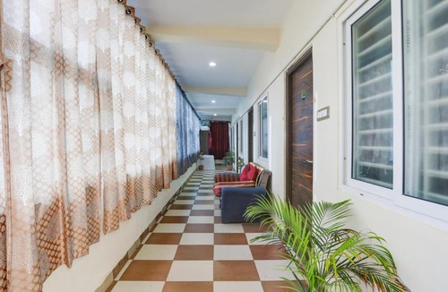 Bengaluru Hotel | Hotel O Aqua Comforts