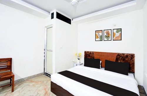 Noida Hotel | Hotel O Ashoka Inn Hotel Near Botanical Garden