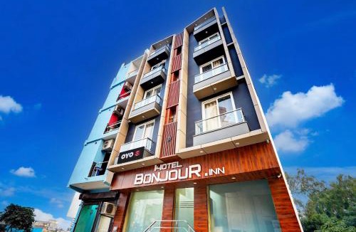 Greater Noida Hotel | HOTEL O BONJOUR .INN NEAR CROWN PLAZA