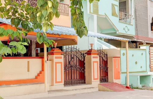 Vijayawada House | Hotel O Buckingham Canal Vijayawada