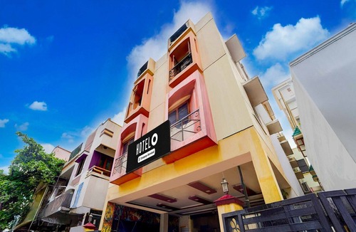 Gandhipuram House | Hotel O Coimbatore North Railway Station