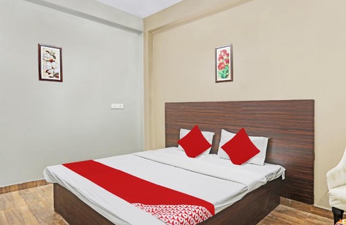 Malihabad Hotel | Hotel O Comfort Castle Inn