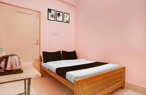 Danapur Hotel | Hotel O Danapur Central Railway Junction Formerly Brij Guest House