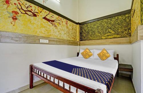 Edapalli Hotel | Hotel O Edappally Stays