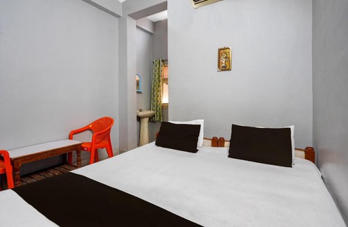 Bhongir Hotel | Hotel O Ekashila lodge