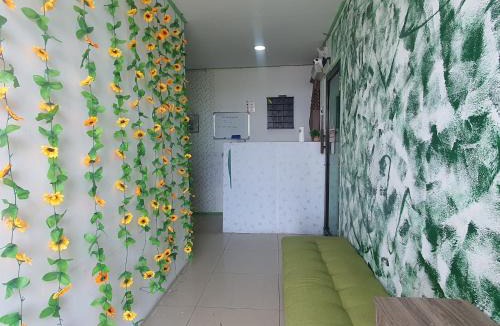 Downtown Kota Kinabalu House | Hotel O Green Leaf Guest Lodge Kk