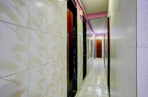 Bhendi Bazaar Hotel | Hotel O Gulzar Masjid Bunder Railway Station
