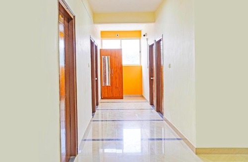 Krishnarajapura Hotel | Hotel O JK Blue Rock Comforts