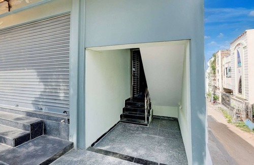 Vijayawada House | Hotel O Krishna Riverview