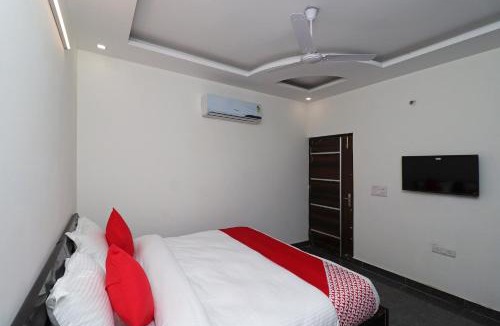 Faridabad Hotel | Hotel O Laxmi Residency