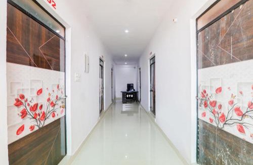 Malihabad Hotel | Hotel O Luxury Palace