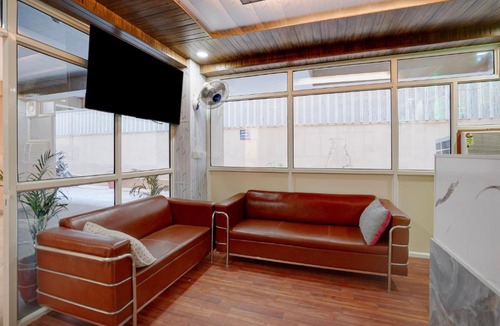 Bhiwadi Hotel | Hotel O M3M Paradise
