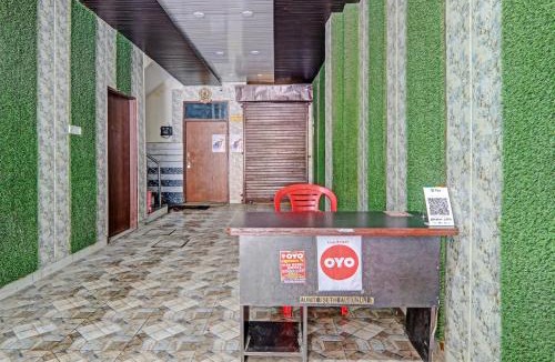 Derapur Hotel | Hotel O Madhu Grand Luxury Rooms