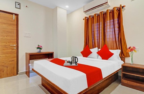 Chanda Nagar Hotel | Hotel O Night Eye