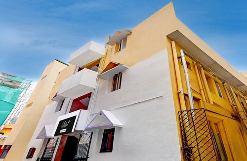 Triplicane House | Hotel O Parthasarathyswamy Temple