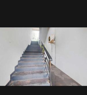 Pashim Vihar Hotel | Hotel O Raas Near Peera garhi Metro Station