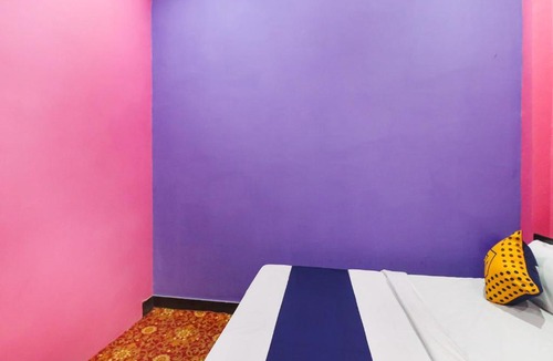 Lucknow Hotel | Hotel O Rajdhani Hotel