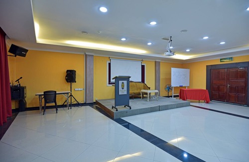 Kota Bharu Hostel | Hotel O Rayyan Soffea Managed by Oravel