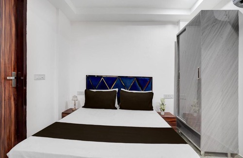 Sushant Lok Hotel | Hotel O RV Residency
