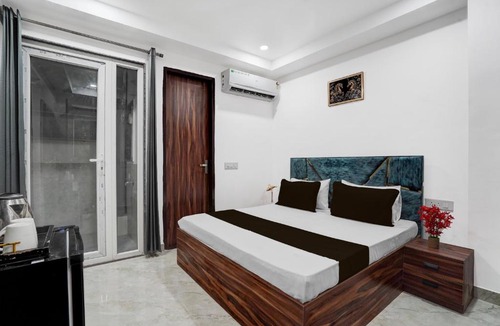 Sushant Lok Hotel | Hotel O RV Residency