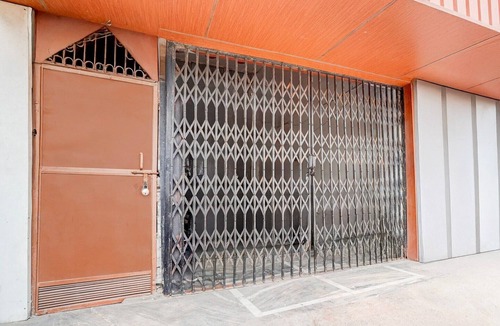 Noida House | Hotel O Sector 121 Gaur City Mall Noida