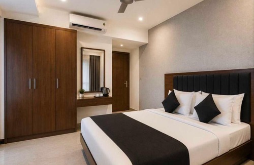 HITEC City Hotel | Hotel O SLN Terminus Gachibowli Formerly BSR