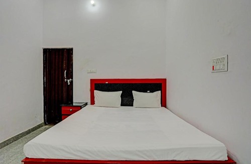 Bhongaon Hotel | Hotel O Soft Petal Residency
