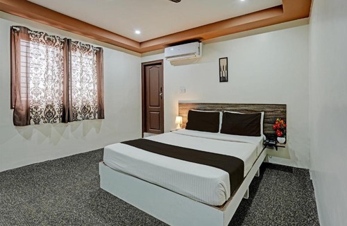 Bengaluru Hotel | Hotel O Sri Sai sevalal comfort's