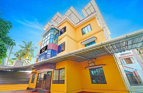 Palarivattom House | Hotel O Thammanam Kochi