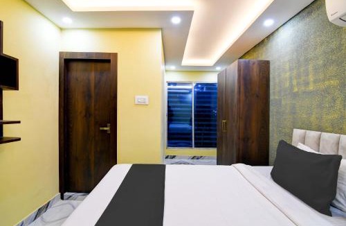 Madhyamgram Hotel | Hotel O The Crown