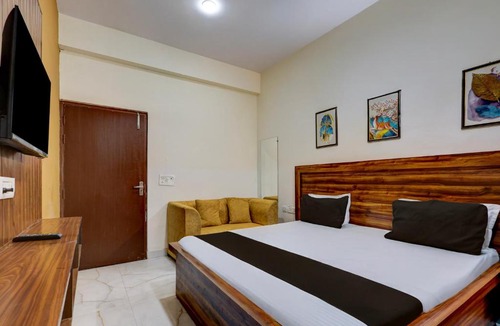 Noida Hotel | Hotel O The Grand Luxury