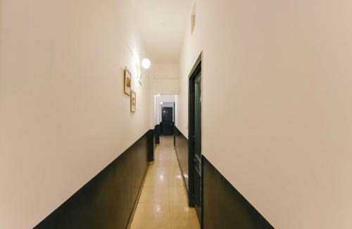 Lajpat Nagar Hotel | Hotel O Unique Delhi Home Stay