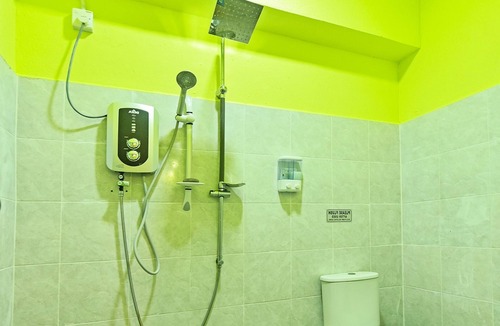 Kampong Raja Hotel | Hotel O Zn Mix Homestay & Roomstay