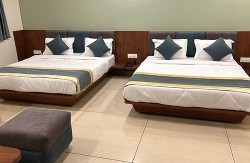 Deoghar Hotel | Hotel Omkareshwar Inn