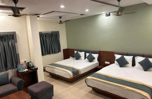 Deoghar Hotel | Hotel Omkareshwar Inn