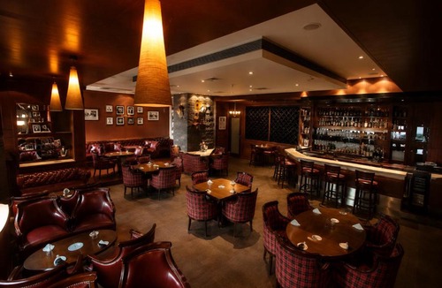 Aerocity Hotel | Hotel Oxmo Delhi Airport