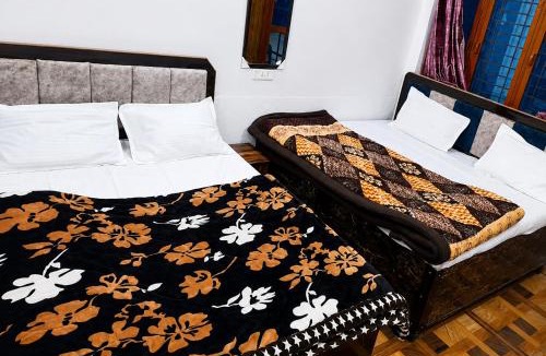Guptkashi Hotel | Hotel Padam Niwas