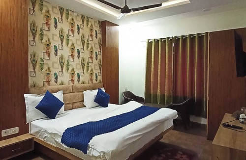 Datia Hotel | Hotel Padma Residency