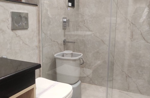 Sector 5 Hotel | HOTEL PALLAVI GRAND