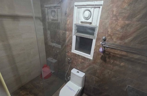 Mayiladuthurai Hotel | Hotel Pams Mayiladuthurai