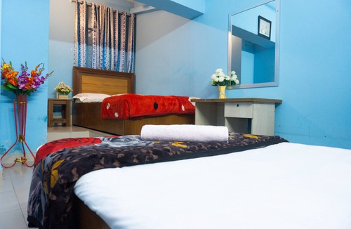 Dhaka House | Hotel Panthapath Residential - Family Room - AC