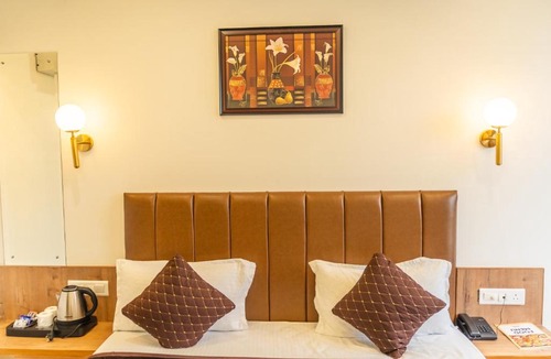 Kharar Hotel | Hotel Park Hills