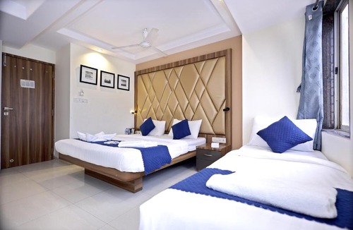 Prabhadevi Hotel | Hotel Park Palace