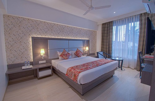 Kolhapur Hotel | Hotel Park Tree