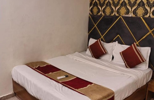 Navrangpura Hotel | Hotel Park Villa