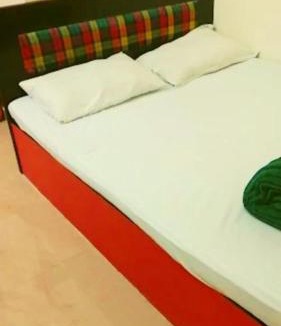 Police Bazar House | Hotel Pine City