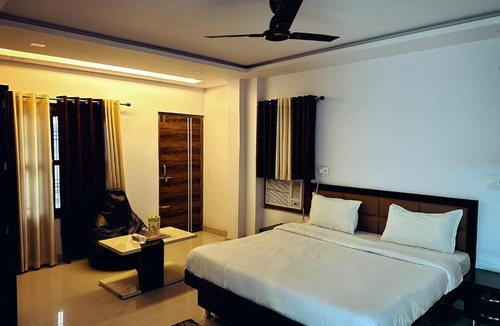 Gorakhpur Hotel | Hotel Pink Paradise