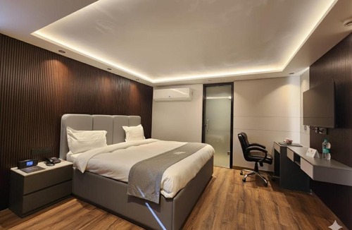 Jammu Hotel | Hotel Plaza 14 Jammu, Near Railway Station